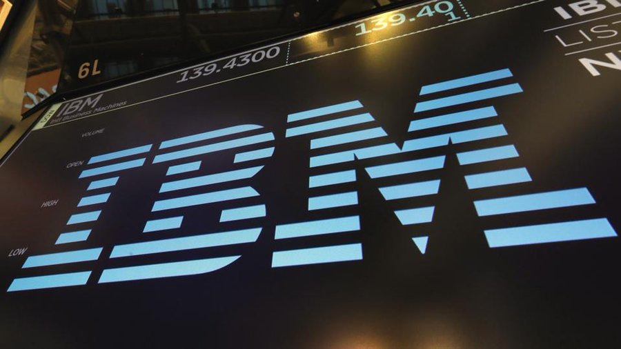Crypto Markets Slide as AI Disruption Fears Hammer IBM, Tech Stocks